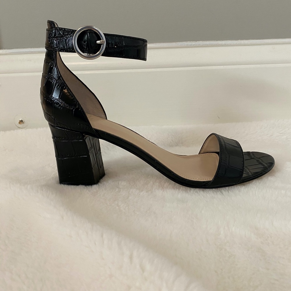 NWT Marc Fisher Karlee Heeled Sandals, Black, 8.5 - Picture 5 of 10